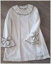 Vestido niña junior maxi volante y topos blanco de Basmartí